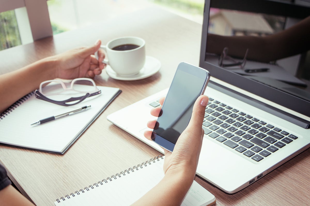Personal 5G and Wi-Fi: New Paradigm on the Horizon