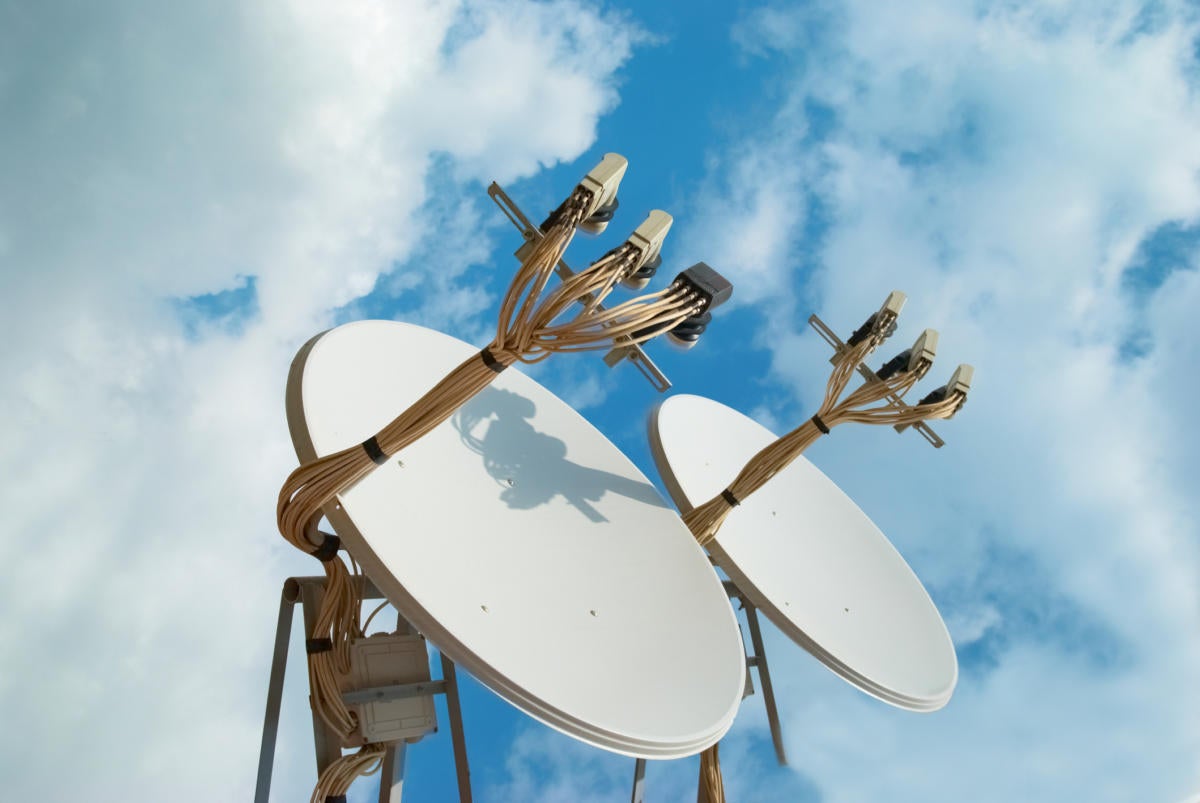 FCC’s hottest spectrum move rewards satellite suppliers