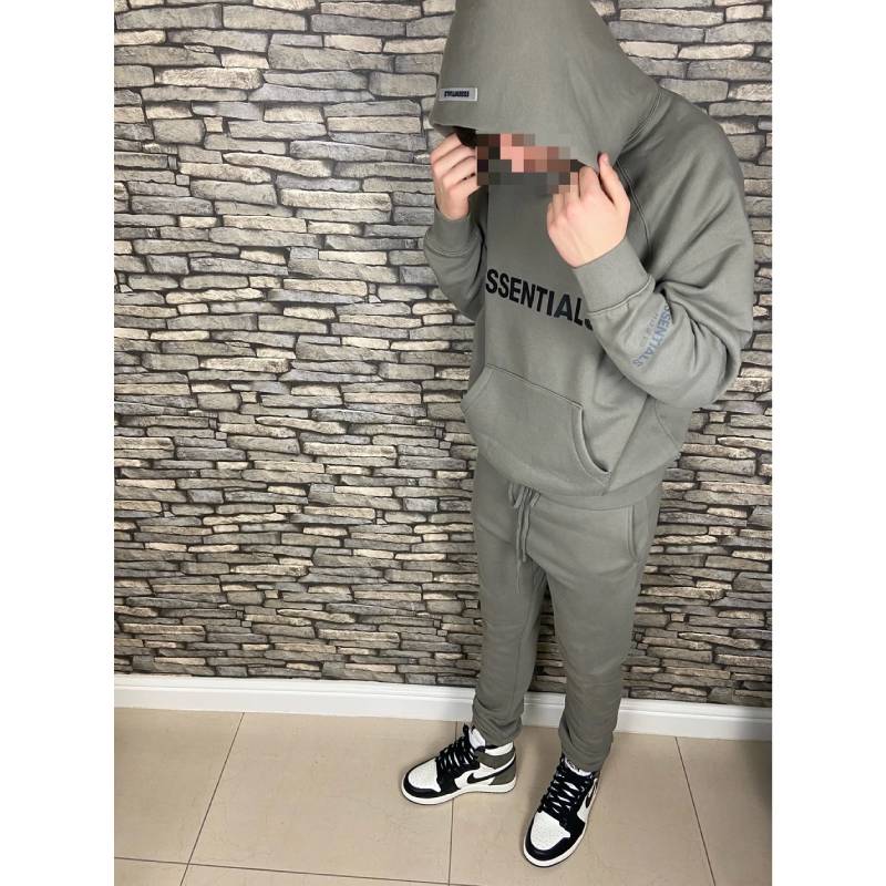 Essentials Hoodie vs Essentials Tracksuit: The Ultimate Style Showdown