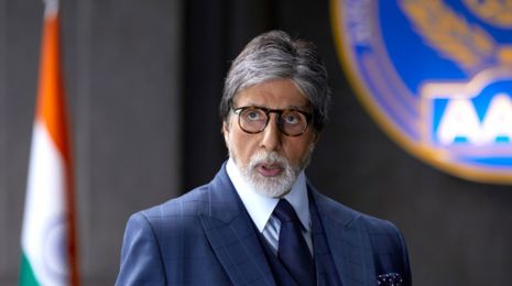 Amitabh Bachchan Houses, Cars, Awards, Family, and Net Worth